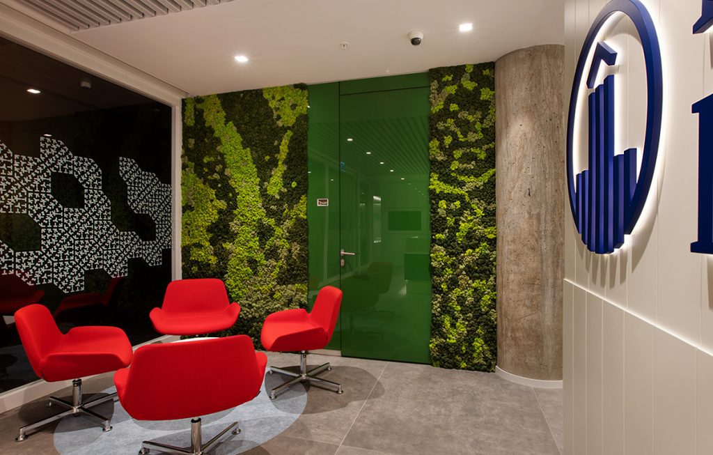 flowerbox-boehringer-mosswall